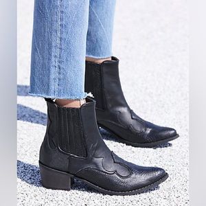 Black Free People short cowboy boots size 7.5